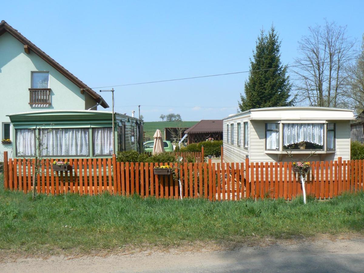 Ubytovani V Mobilnim Domku Sobotka Exterior photo